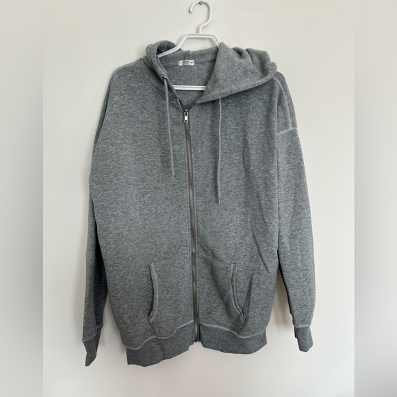 Ardene Gray oversized Hoodie Sweater size medium - Picture 2 of 5